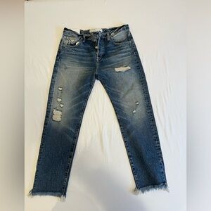 AYR Distressed crop Jean